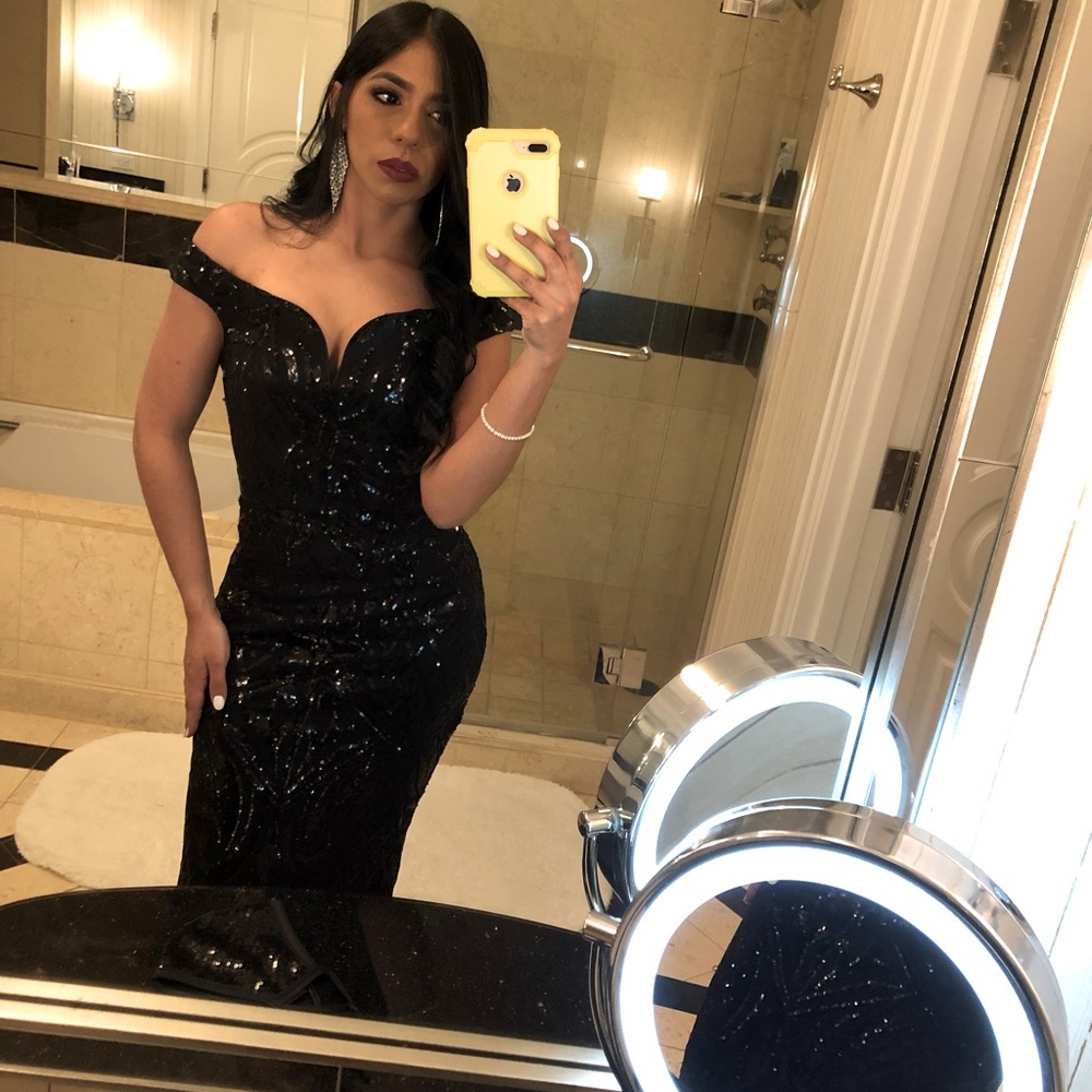 🖤 Elegant Black Dress 🖤